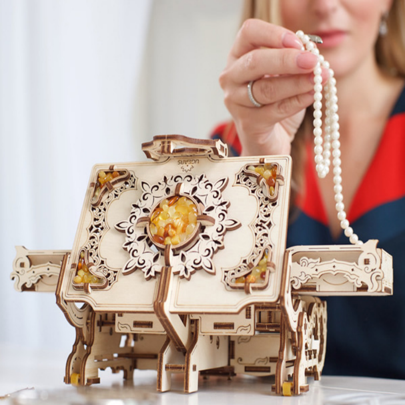 Amber Jewelry Box 3D Wooden Puzzle