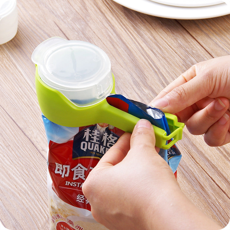Food Storage Sealing Clips with Pour Spouts (4 Pcs)